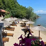 Luxury House Petrovic - Vranjina Skadar فيلة بودغوريتْسا