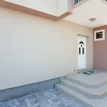 Luxury House Petrovic - Vranjina Skadar فيلة بودغوريتْسا
