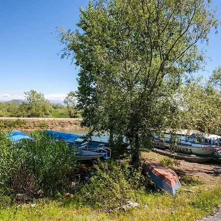 فيلة Luxury House Petrovic - Vranjina Skadar